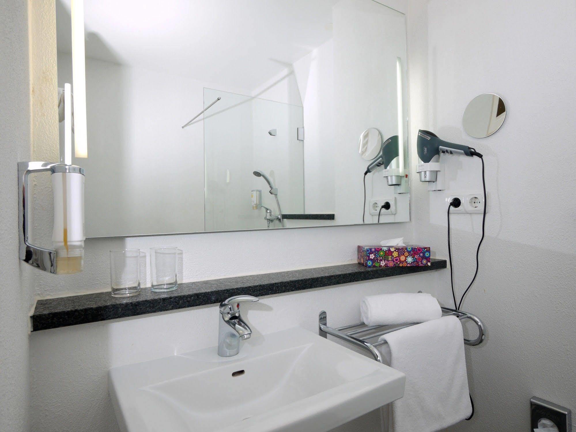 Hotel Pinger Ремаґен Екстер'єр фото